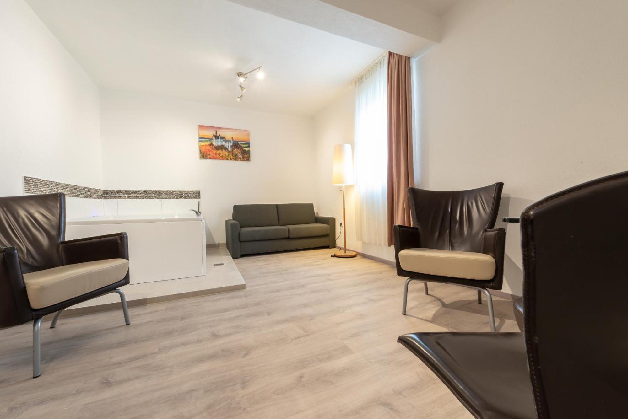 Hotel In Laisen Reutlingen Quarto foto