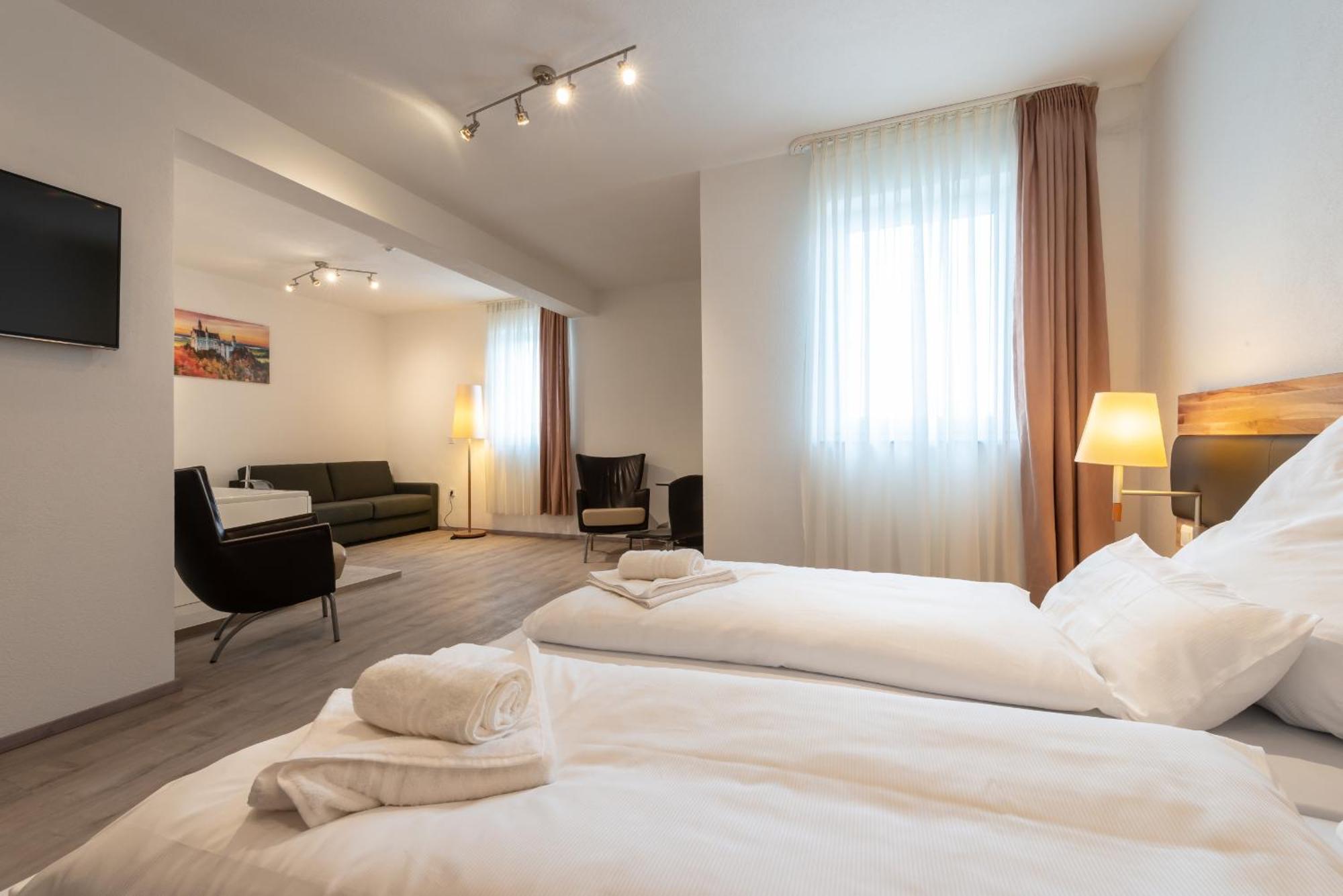 Hotel In Laisen Reutlingen Quarto foto