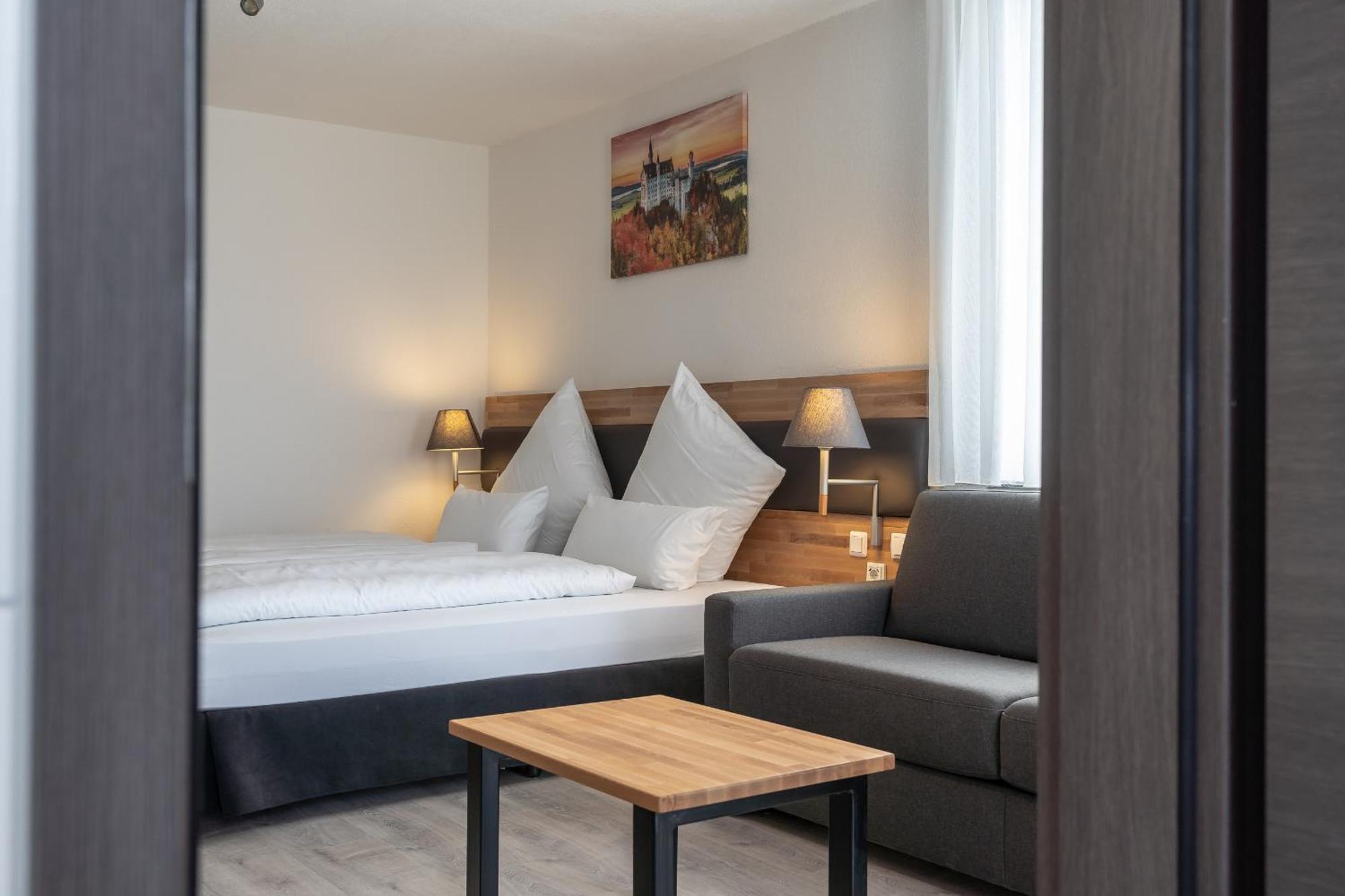 Hotel In Laisen Reutlingen Quarto foto
